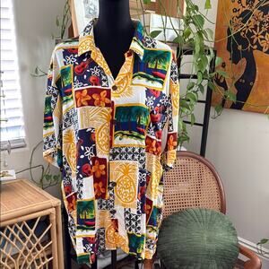 Vintage Y2K Hilo Hattie Men’s Multicolor Hawaiian Print Ukulele Button Up Shirt